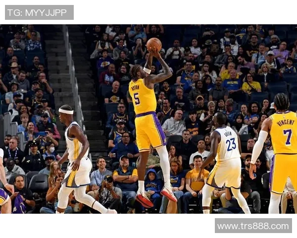 快船逆袭夺胜，击败湖人晋级西部决赛